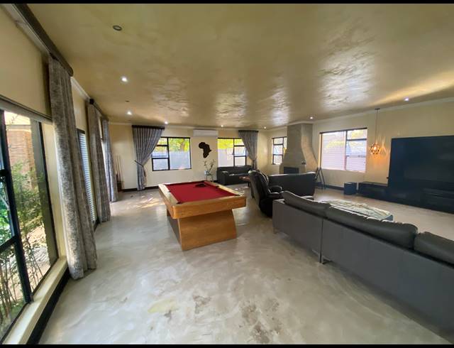 3 BEDROOM FREEHOLD FOR SALE IN RYNFIELD